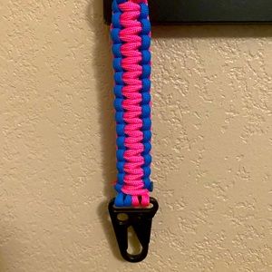 Paracord keychain